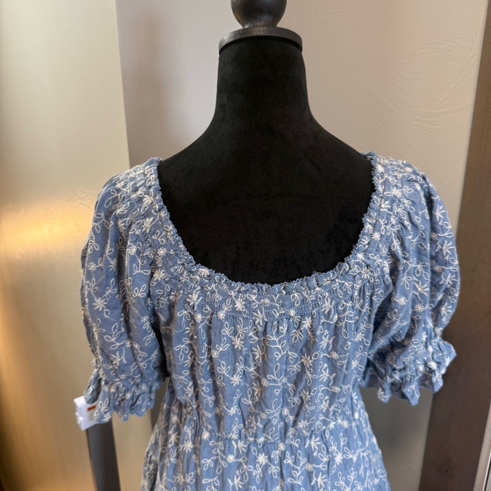 Old Navy Scoop Neck Short Sleeve Ruffle Blue White Embroidered Floral Dress M‎ - Picture 7 of 10